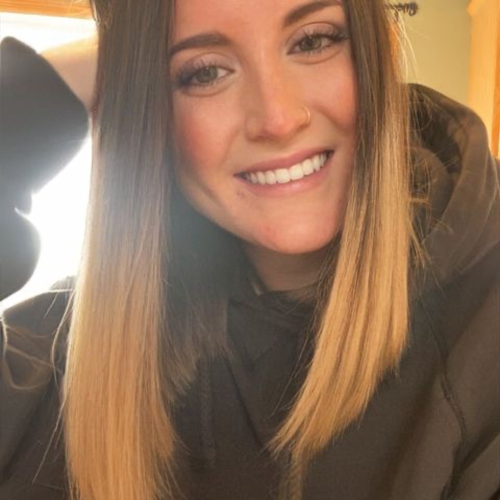 Meet your Posher, Alyssa